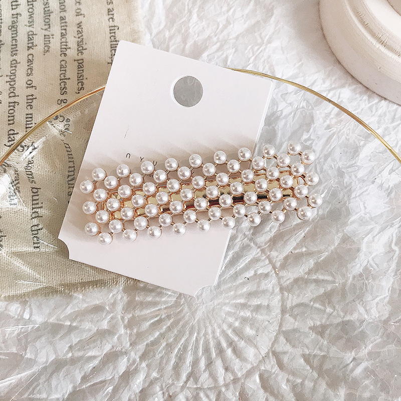 Pearl Retro Hair Clip